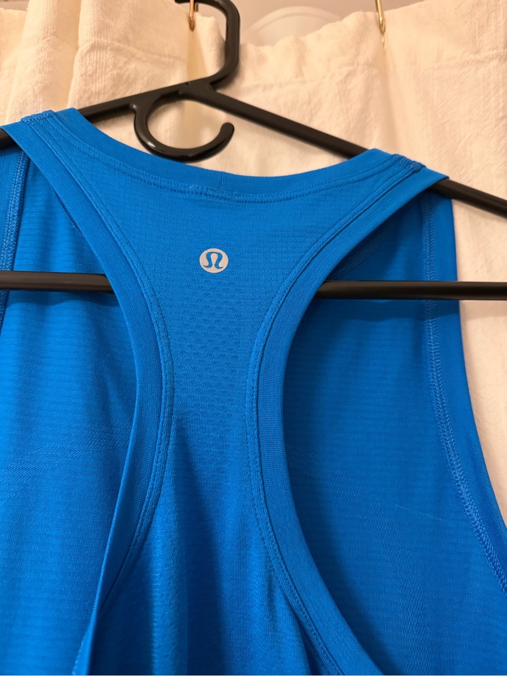 Lululemon high neck swiftly tech tank - Picture 4 of 4
